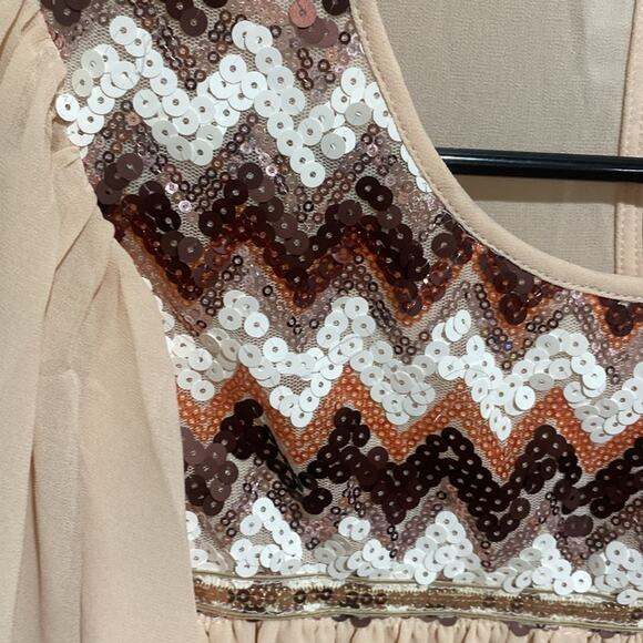 Hayden Cream Sequin Embellished Top - Picture 3 of 8